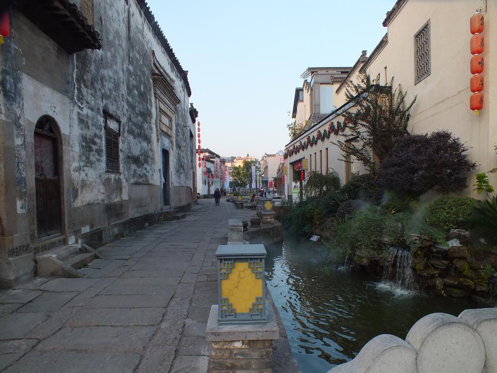 Huangshan Daylight International Youth Hostel Tunxi Екстериор снимка